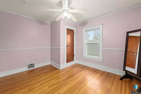 709 E 20th St, Sioux Falls, SD 57105 photo 21