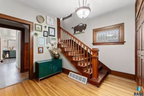 709 E 20th St, Sioux Falls, SD 57105 photo 12