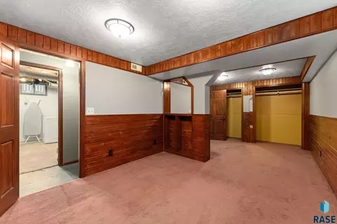 709 E 20th St, Sioux Falls, SD 57105 photo 24