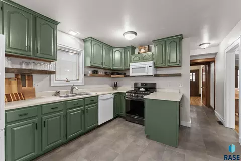 709 E 20th St, Sioux Falls, SD 57105 photo 9