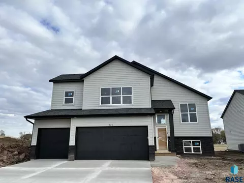 925 Estate St, Harrisburg, SD 57032
