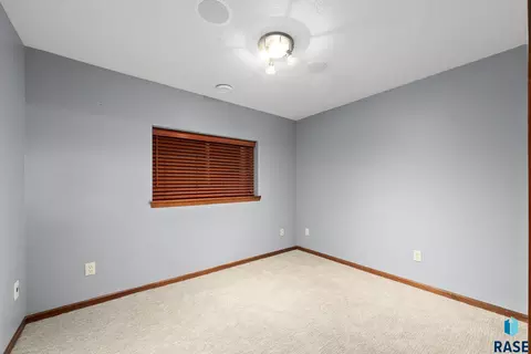 2213 E 63rd St, Sioux Falls, SD 57108 photo 34