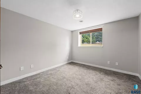 2213 E 63rd St, Sioux Falls, SD 57108 photo 36