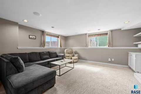 2213 E 63rd St, Sioux Falls, SD 57108 photo 21