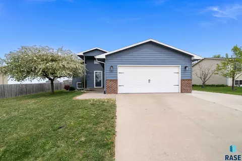 504 Adam Ave, Baltic, SD 57003