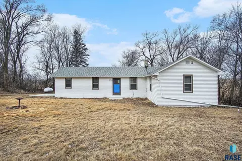 24799 457th Ave, Colton, SD 57018
