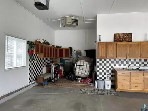 Other - 1013 N Danielle Dr, Sioux Falls, SD 57103 photo 8 of 8