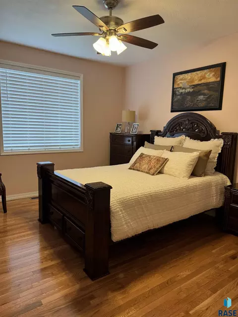 Bedroom - 1013 N Danielle Dr, Sioux Falls, SD 57103 photo 9 of 11