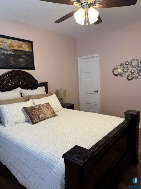 Bedroom - 1013 N Danielle Dr, Sioux Falls, SD 57103 photo 10 of 11