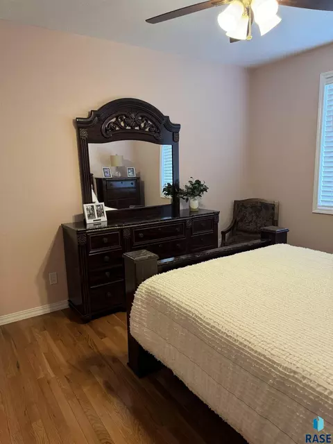 Bedroom - 1013 N Danielle Dr, Sioux Falls, SD 57103 photo 11 of 11