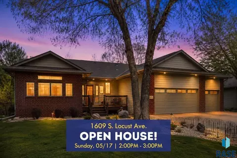 1609 S Locust Ave, Brandon, SD 57005