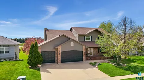 3259 S Grace Ave, Sioux Falls, SD 57103