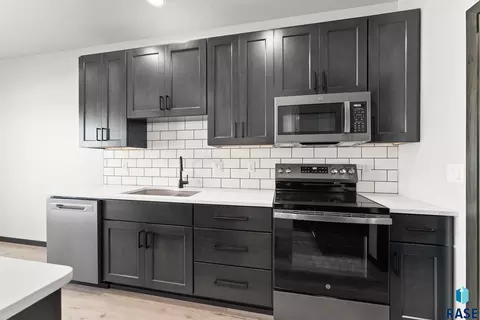 Kitchen - 1230 N Titan St, Tea, SD 57064 photo 3 of 6