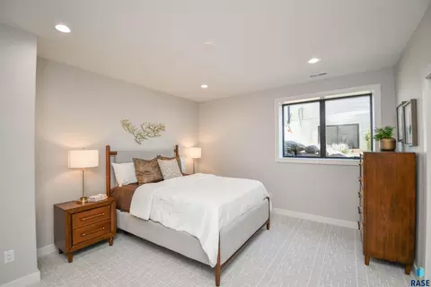Bedroom - 8421 E Roughlock St, Sioux Falls, SD 57110 photo 13 of 23