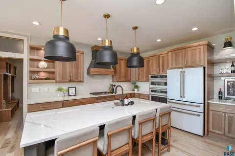 Kitchen - 8421 E Roughlock St, Sioux Falls, SD 57110 photo 3 of 11