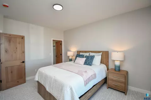 Bedroom - 8421 E Roughlock St, Sioux Falls, SD 57110 photo 11 of 23