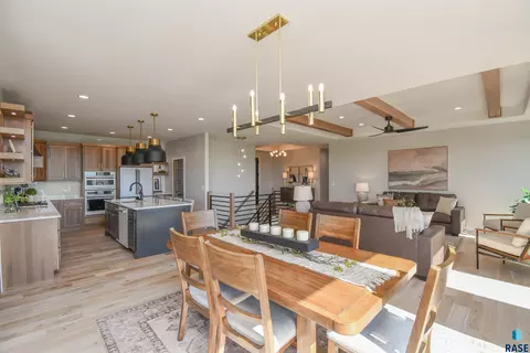 Dining - 8421 E Roughlock St, Sioux Falls, SD 57110 photo 5 of 6