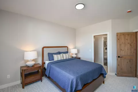 Bedroom - 8421 E Roughlock St, Sioux Falls, SD 57110 photo 7 of 23