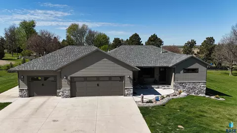 25636 Sherdean Trl, Renner, SD 57055