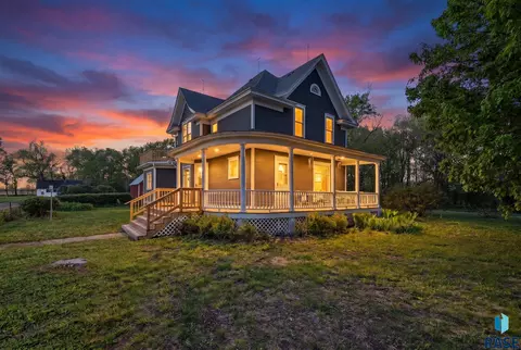30287 Frog Creek Rd, Wakonda, SD 57073