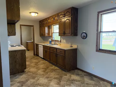 Kitchen - 500 E 9th St, Bridgewater, SD 57319 photo 4 of 4