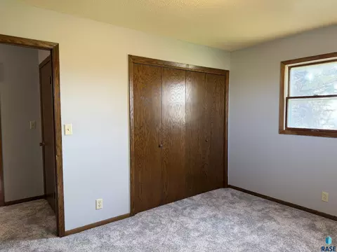 Bedroom - 500 E 9th St, Bridgewater, SD 57319 photo 3 of 7