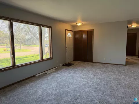 Living - 500 E 9th St, Bridgewater, SD 57319 photo 2 of 2