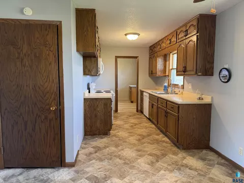 Kitchen - 500 E 9th St, Bridgewater, SD 57319 photo 1 of 4