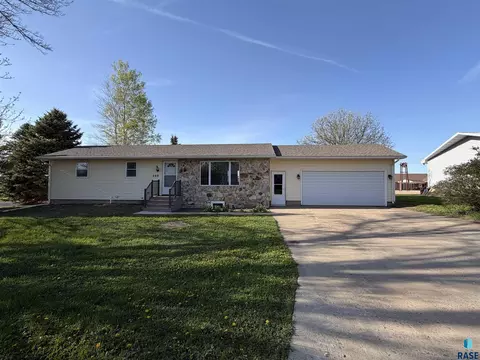 500 E 9th St, Bridgewater, SD 57319