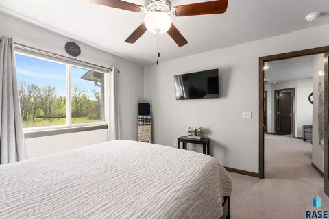 Bedroom - 3003 S Broek Dr, Sioux Falls, SD 57106 photo 3 of 4
