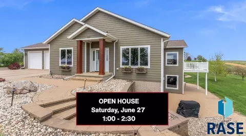 48290 N Hiawatha Pl, Canton, SD 57013