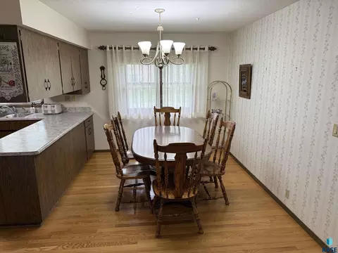 Dining - 632 S Albert St, Freeman, SD 57029 photo 1 of 1