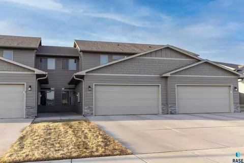 227 E Ivy Rd, Tea, SD 57064