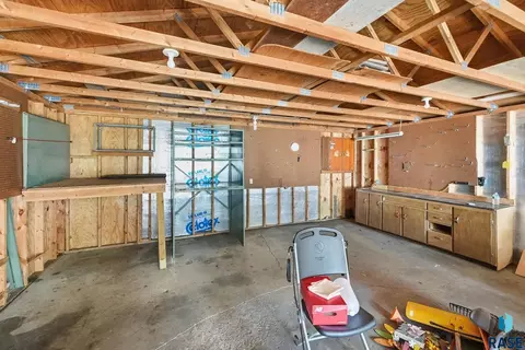 Other - 2404 E 19th St, Sioux Falls, SD 57103 photo 13 of 14