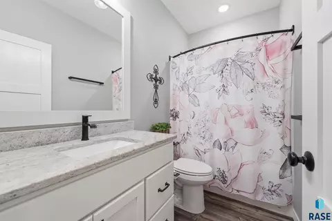 Bath - 6616 E 33rd St, Sioux Falls, SD 57110 photo 1 of 5