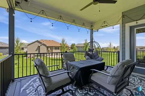 Exterior - 6616 E 33rd St, Sioux Falls, SD 57110 photo 1 of 3