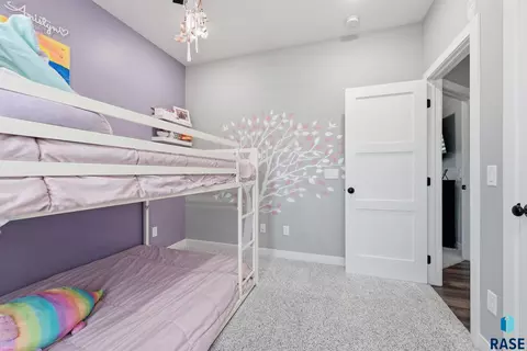 Bedroom - 6616 E 33rd St, Sioux Falls, SD 57110 photo 3 of 9