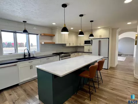 Kitchen - 37006 281st St, Geddes, SD 57342 photo 6 of 6