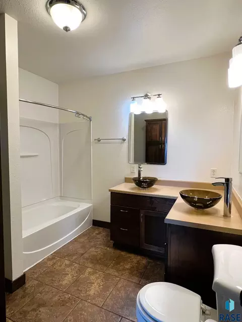Bath - 37006 281st St, Geddes, SD 57342 photo 7 of 8