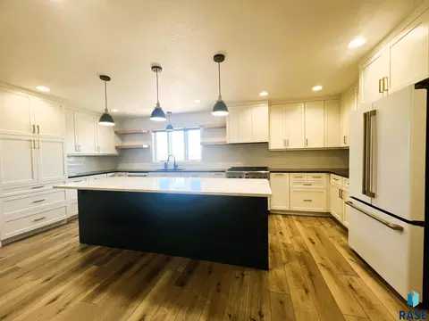 Kitchen - 37006 281st St, Geddes, SD 57342 photo 1 of 6