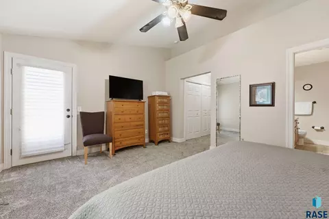 Bedroom - 2301 E Beacon Pl, Sioux Falls, SD 57103 photo 3 of 6