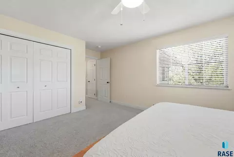 Bedroom - 2301 E Beacon Pl, Sioux Falls, SD 57103 photo 6 of 6
