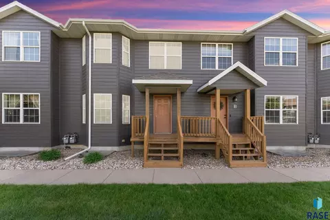 1812 S Mulberry Ave #C, Brandon, SD 57005