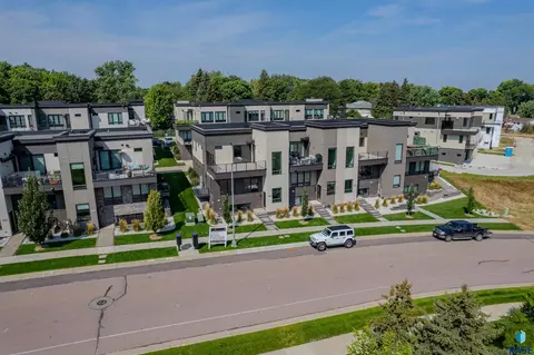 View/Area - 2803 S Terry Ave, Sioux Falls, SD 57106 photo 1 of 3