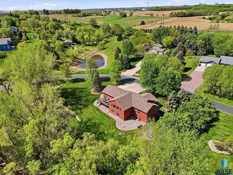 View/Area - 8508 E Saddle Creek Rd, Sioux Falls, SD 57110 photo 4 of 9