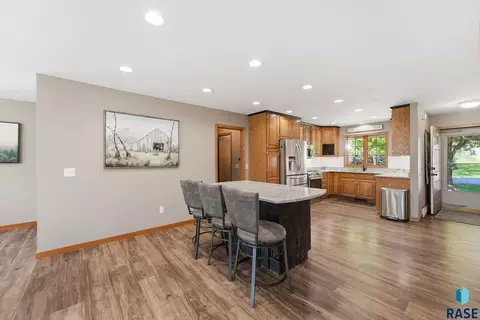 Kitchen - 8508 E Saddle Creek Rd, Sioux Falls, SD 57110 photo 2 of 3