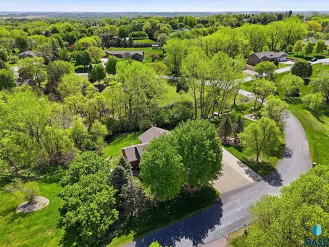 View/Area - 8508 E Saddle Creek Rd, Sioux Falls, SD 57110 photo 9 of 9