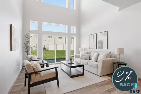 2404 E Jetty Pl, Sioux Falls, SD 57108