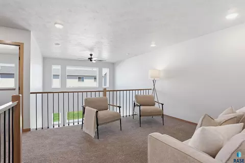 Entry Way - 2404 E Jetty Pl, Sioux Falls, SD 57108 photo 2 of 2