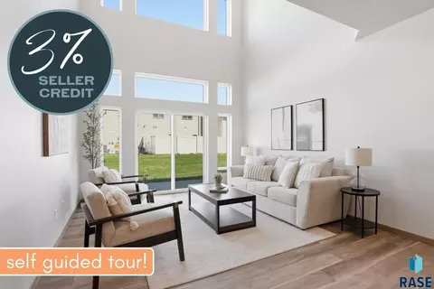 2404 E Jetty Pl, Sioux Falls, SD 57108